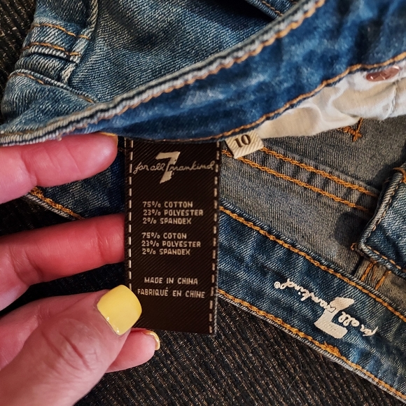 Youth Girls ~ 7 For All Mankind ~ Distressed Jean Shorts - Picture 4 of 5